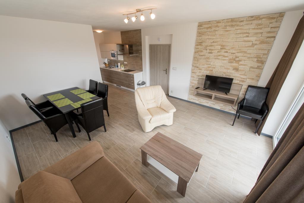 Apartmany 154 Lipno nad Vltavou Eksteriør bilde
